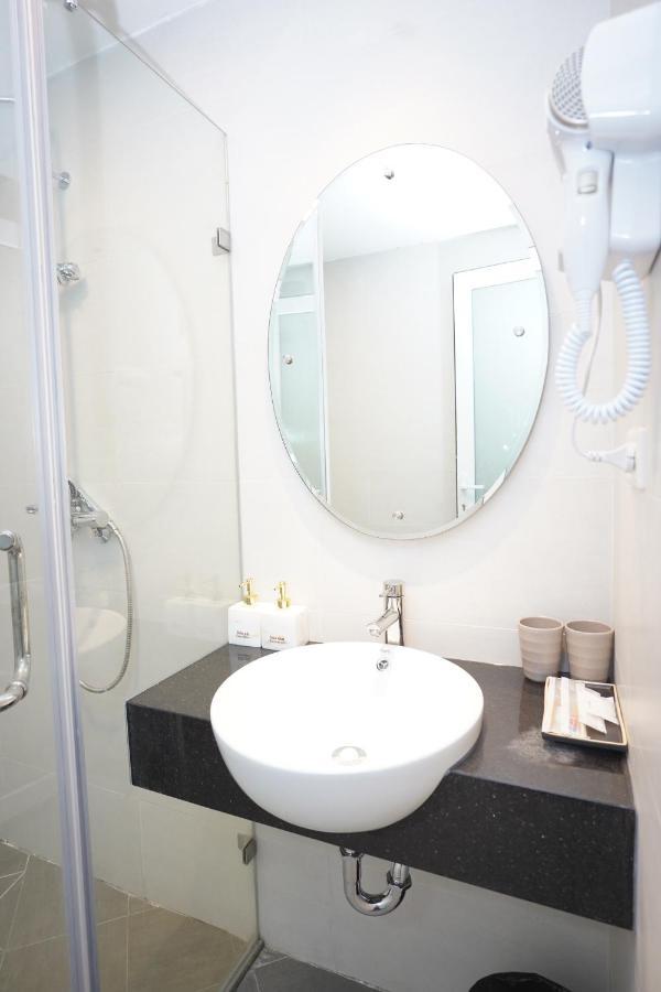 Hanoi Capital Premium Hotel Zewnętrze zdjęcie